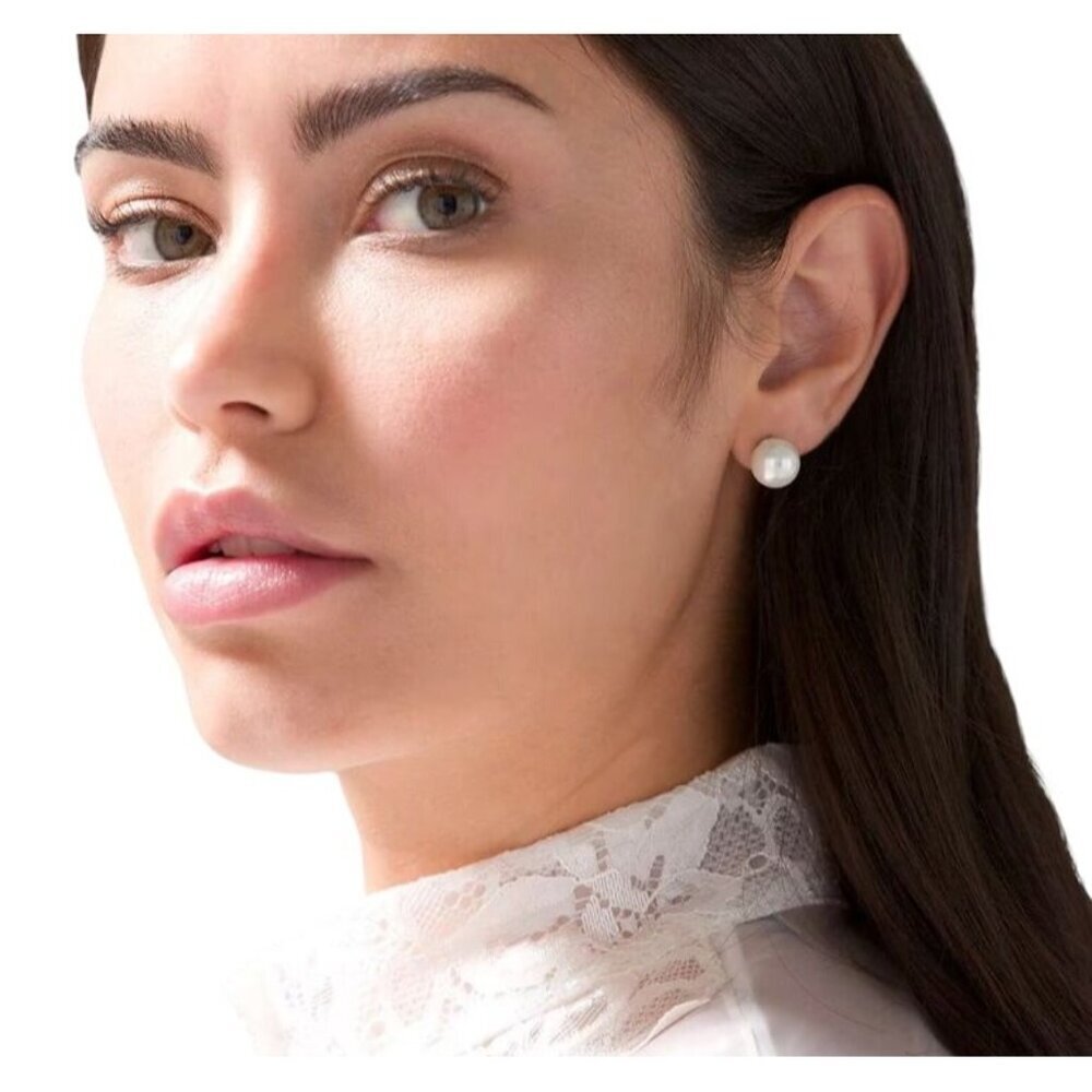 WHBM White House Black Market Glass Pearl Stud Earrings White 10mm NEW - Picture 3 of 4
